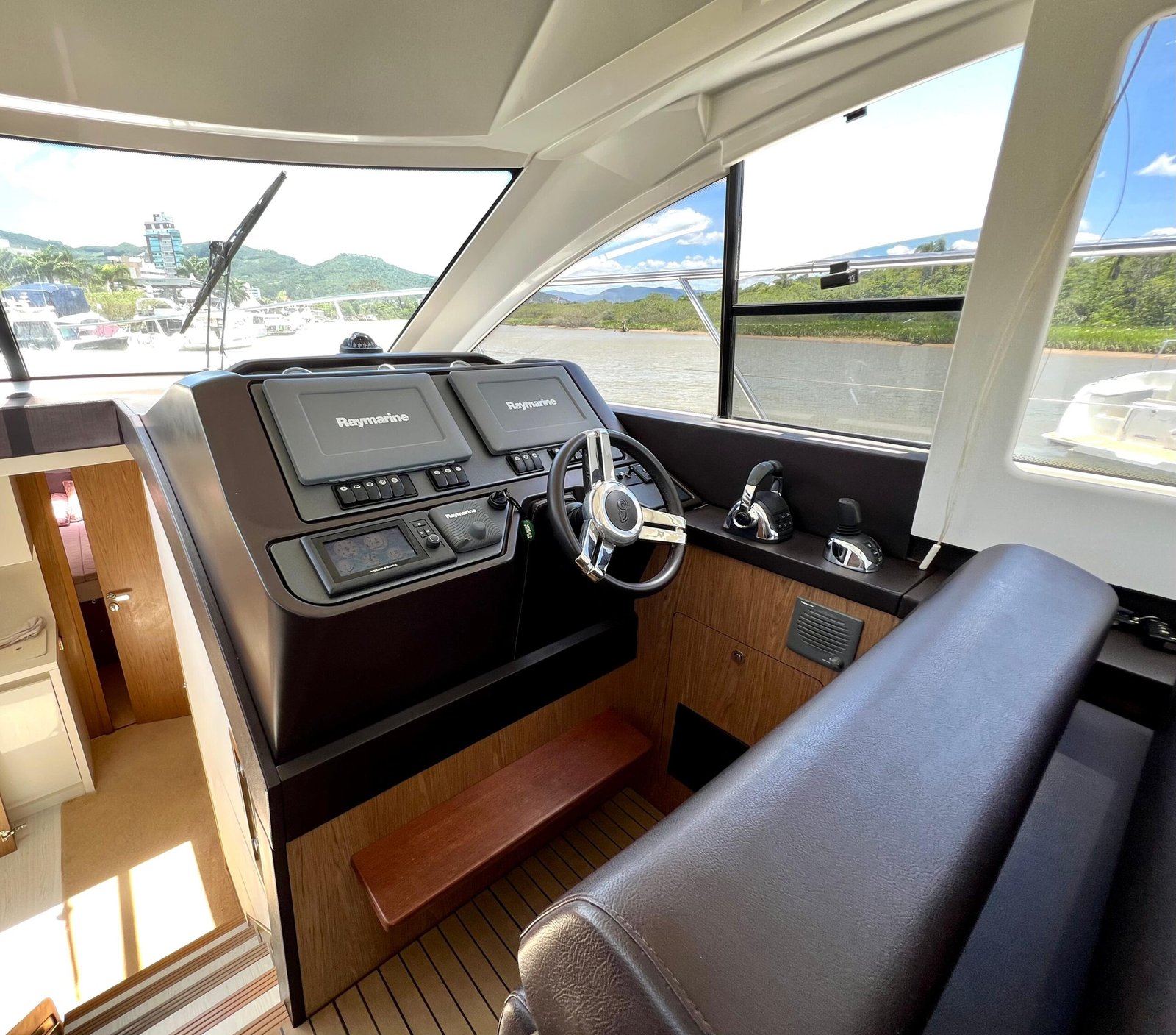 Beneteau 49 Flyer - Imagem 5