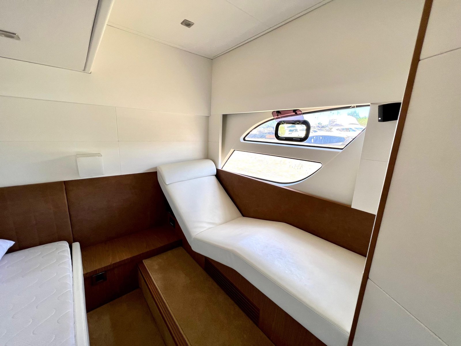 Beneteau 49 Flyer - Imagem 8