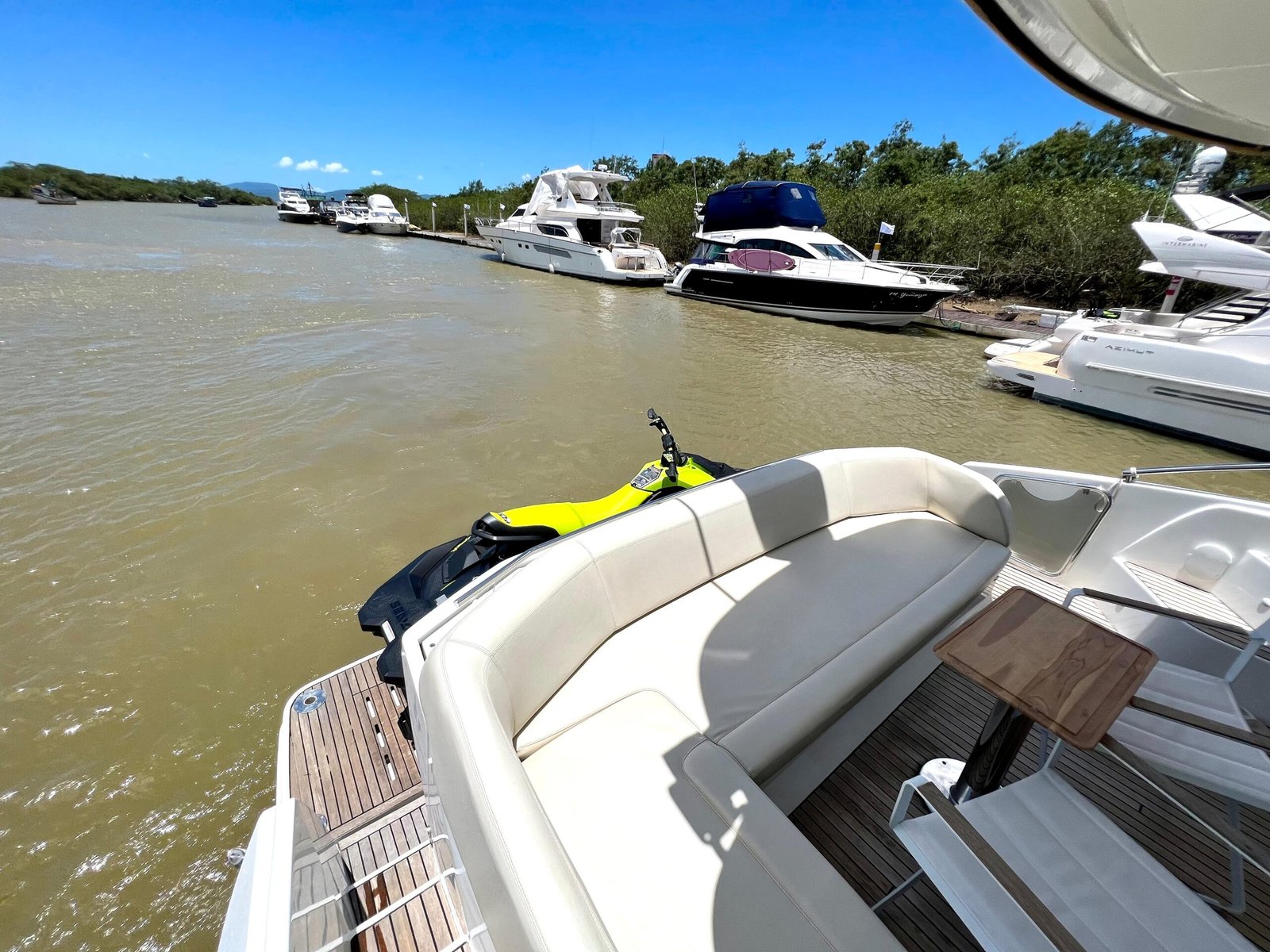 Beneteau 49 Flyer - Imagem 16